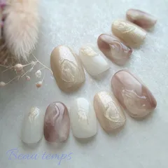 ニュアンスネイル　秋　ブラウン　茶色　ホワイト　うるうる　ぷっくり