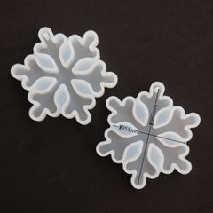 1個 シリコンモールド 穴あり レジン型 レジンクラフト モールド 雪の結晶 雪 結晶 スノーフレーク 冬