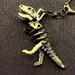 真鍮 キーホルダー キーリング ヴィンテージ ビンテージ アンティーク レトロ 真鍮製 ハンドメイド ペンダントトップ 置物 チャーム 恐竜 112
