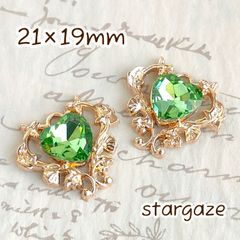 【 3個 】 21×19mm ハート唐草文様 センターパーツ ストーン ビジュー ライトグリーン×ゴールドフレーム