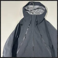 デサントアウター　新品未使用品 6-3066.jpg