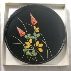 輪島塗 丸盆 お盆 骨董 草木柄 美品  直径約18cm 民芸品 漆器 うるし塗 箱 袋あり