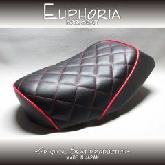 □【Champ チャンプ 54V RS 2NA】張替え済♪　カスタムシート　黒/赤　ダイヤ柄《Euphoria》□MK55553
