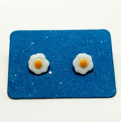 目玉焼き ピアス AUULLA jewelry 241264
