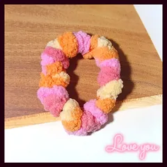 ハンドメイド【シュシュ】 No.9　毛糸 ニット ポンポン モコモコ