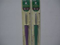 送料無料 未開封新品 クロバー かぎ針「アミュレ」6/0号 & 8/0号 2本組 追跡番号付き配送