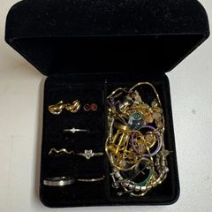 O*G様 色々なアクセサリーとk18のメガネ、金杯 シャネルのイヤリング 色々なアクセサリーとk18のメガネ、金杯 シャネルのイヤリング - メルカリ