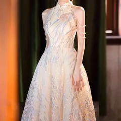 オシャレなデザインのビジューにスパンコール付き ロングドレス