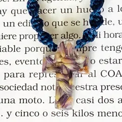 十字架（クロス）ラベンダーネックレス