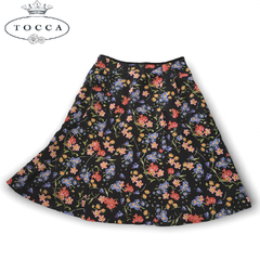 ★洗濯可能★トッカ TOCCA 花柄フレアスカート ひざ丈 黒 サイズ4