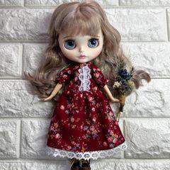落ち着いた赤色のワンピース【ICY、Blythe】 (R-10)