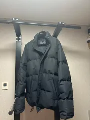 2025年最新】balenciaga ダウンジャケットの人気アイテム - メルカリ