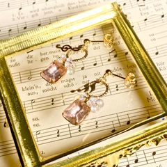 ヴィンテージガラス　ピンク　クリア　スクエア　ト音記号と音符　ピアス　イヤリング