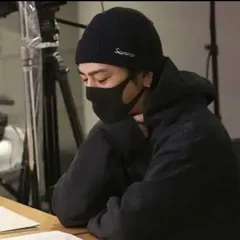 supremeシュプリーム　loose gauge beanie