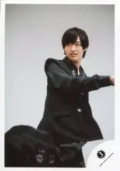 【中古】生写真(ジャニーズ) IMPACTors/佐藤新/膝上/「虎者 NINJAPAN 2021」グッズオフショット/公式生写真