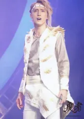 【中古】生写真(ジャニーズ) Travis Japan/川島如恵留/ライブフォト・膝上・衣装白・目線上・2Lサイズ/「虎者 -NINJAPAN-」ステージフォト 第1弾