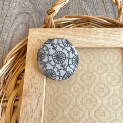 刺繍【ヘアゴム】【ポニーフック】【ブローチ】選べるパーツ　no.