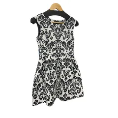 Diagram GRACE CONTINENTAL ダイアグラム グレースコンチネンタル 総柄 フレア ワンピース 34 中古 ４ 送料無料