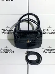 美品✨ ヴィヴィアンウエストウッド ハンドバッグ アコード デカオーブ ブラック 2025年最新】アコード vivienneの人気アイテム - メルカリ