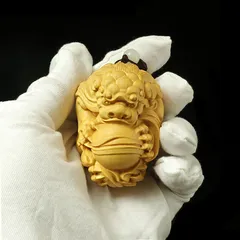 【提げ物】『竹製般若彫煙草入 木魚型根付つき 緒締 ガラス』 Figurative Netsuke｜SAGEMONOYA