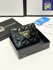 【今日特価】PRADA プラダ ブラック ショート ウォレット兼用カードケース 送料無料 在庫限定セール価格！