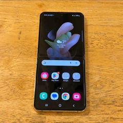 【不良あり】Galaxy Flip4｜256gb｜SIMフリー