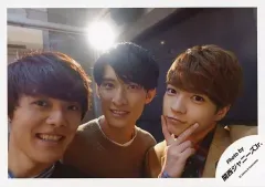 【中古】生写真(ジャニーズ) 関西ジャニーズJr./室龍太・西畑大吾・向井康二/横型/「関西ジャニーズJr. LIVE 2018 Fall in LOVE ～秋に関ジュに恋しちゃいなよ～」グッズオフショット/公式生写真