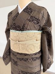 紬単衣（暈し縦縞文）裄65 正絹美品 - メルカリ