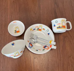 新品 陶器製 ミッフィー お子様食器ギフトセットM