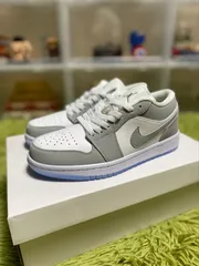 2024年最新】nike wmns air jordan 1 low grey and blueの人気アイテム - メルカリ