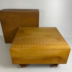 高級 脚付き碁盤 木製 本格 囲碁盤 高さ約30cm 一枚板 囲碁台 収納箱