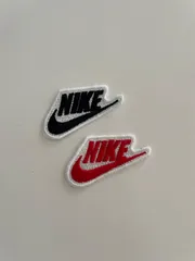 Nike 刺繍ロゴワッペン ゴールド/レッド 2025年最新】nike ワッペン アイロンの人気アイテム - メルカリ