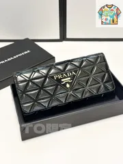 【今日特価】PRADA プラダ ブラック ツーフォール ウォレット 送料無料 在庫限定セール価格！?