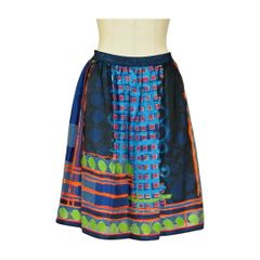 TSUMORI CHISATO 新品刺繍入りひざ丈スカート TSUMORI CHISATO 総柄 フレアミニスカート サイズ2 (USED) - (jeudi)