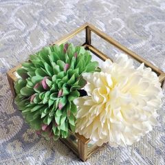 ヘアアクセサリー U字ピン 2個セット 緑＆白 和風 フラワー ヘアピン 軽量 花 かんざし おしゃれ 大人可愛い 簡単ヘアアレンジ 組み合わせ変更可能◎ 結婚式 シンプル 浴衣 着物 和服 お呼ばれ お祭り まとめ髪 お団子 ハーフアップ ホワイト グリーン