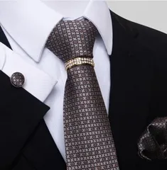 発表会　幾何学模様　ネクタイ　ポケットチーフ　カフスボタン　リング　4点 セット　結婚式　イベント　卒業式　入学式　入社式　父の日　七五三祝い　ダンスパーティー　バーテンダー　ブラウン色　茶色　ブラック色　黒色　オレンジ色　格子柄　チェック柄　ドット柄 格安