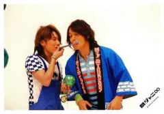 【中古】生写真(ジャニーズ) 関ジャニ∞/安田章大・丸山隆平/横型・上半身・ハッピ青・おもちゃの笛/公式生写真