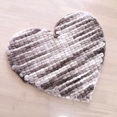 マシュマロニットマット：ハート《グレー系》ハンドメイド