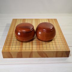 【美品】  卓上碁盤 天然木 柾目 ハギ盤 7枚継 碁石付 縦45.5cm/横42.5cm/盤厚5.8cm/重量4.8kg