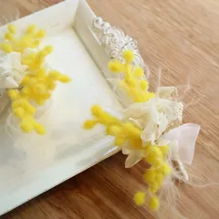 ミモザのコサージュ　ホワイト　イエロー　入園式　卒園式　入学式　卒業式