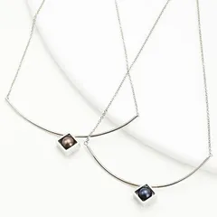 ネックレス レディース チョーカー スクエアフレーム ラインストーンパール 曲パイプ シンプル エレガント クール ステンレス 金属アレルギー対応 メール便送料無料 プレゼント 秋冬 大人気