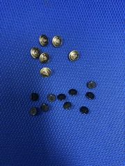 高校ボタン小6個、裏ボタン10個