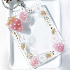 トレカケース キーホルダー デコ レジン オーロラガーデン - メルカリ