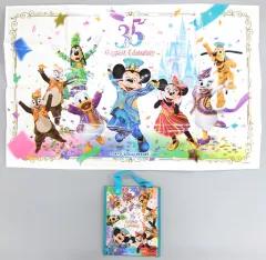 【中古】ビニールシート・レジャーシート ミッキー＆フレンズ(実写デザイン) レジャーシート 「東京ディズニーリゾート35周年 HappiestCelebration!」のサムネイル