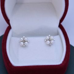 4°C ヨンドシー フラワーモチーフ ピアス ジルコニア K10WG - メルカリ