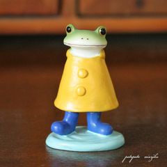 コポー  Copeau  オブジェ 置物  レインポンチョのカエル  梅雨  ミニチュア ダイカイ  カッパ  ディスプレイ カエル 小物 雑貨　パタパタ民族