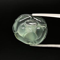 天然　本翡翠　氷〜グラス　彫刻ルース　5.60ct　シャクヤク　爽やかカラー　高透明　美品(知的な美)　リング・ペンダント両用　風水調整　A貨　国内鑑別書付き