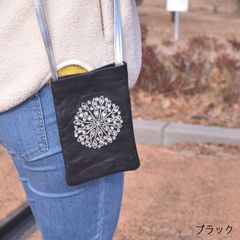 サコッシュ ブラック 本革 スマホショルダー スマホポーチ モロッコ 本革 携帯ポーチ スマホケース