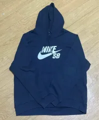 【雷市場（ポンジャン）商品韓国直送】Nike(ナイキ） sb フード付きTシャツ xlのサムネイル