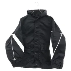 VALENTINO (ヴァレンチノ) 20AW マクロVLTNプリントウィンドブレーカー ナイロンジャケット ブラック UV3CJE506FQのサムネイル